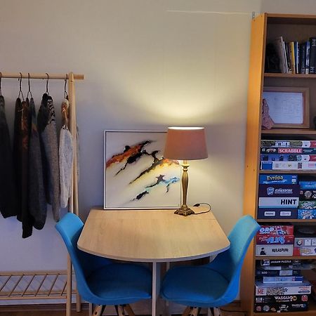 Grindavik Guesthouse Self Check In & Out Экстерьер фото