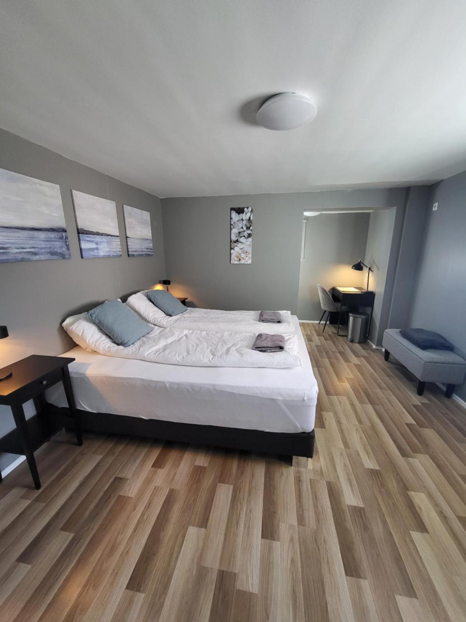 Grindavik Guesthouse Self Check In & Out Экстерьер фото
