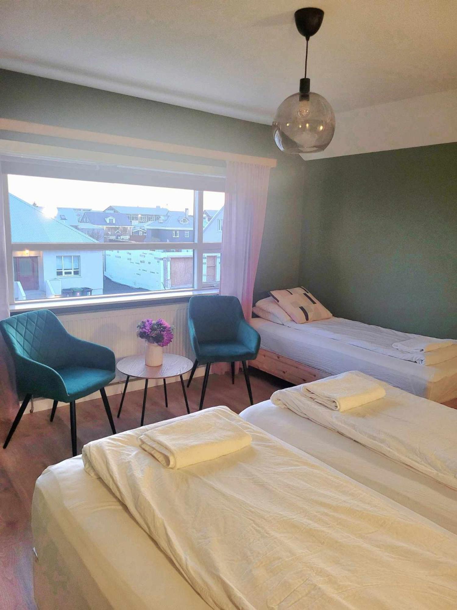 Grindavik Guesthouse Self Check In & Out Экстерьер фото