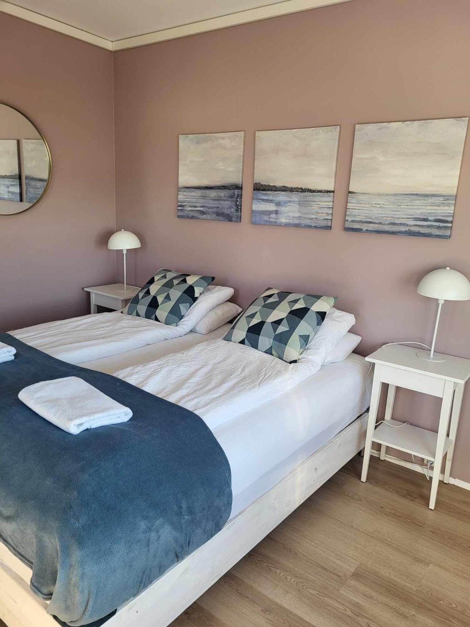 Grindavik Guesthouse Self Check In & Out Экстерьер фото